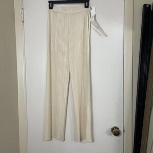 NWT Chicjuly Pleated flowy ivory wide leg palazzo pants size US small